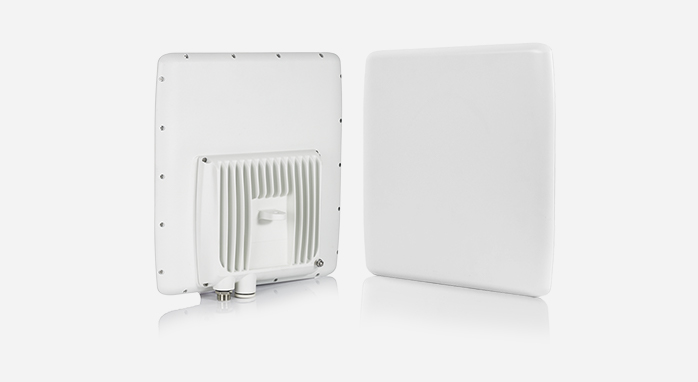 1.5Gbps dual carrier base station with beamforming antenna